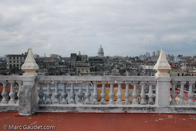 1/1600 sec at f / 16