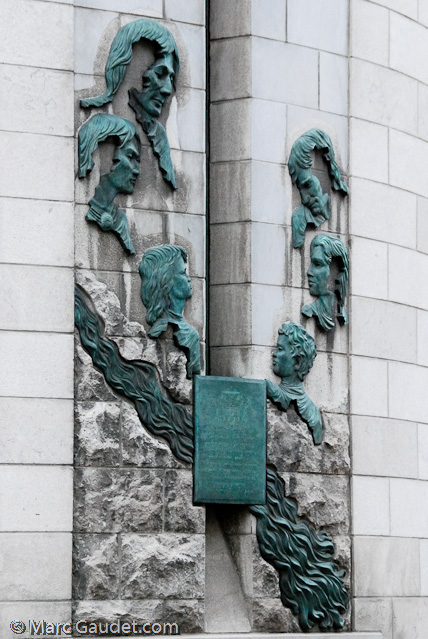 1/320 sec at f / 8.0