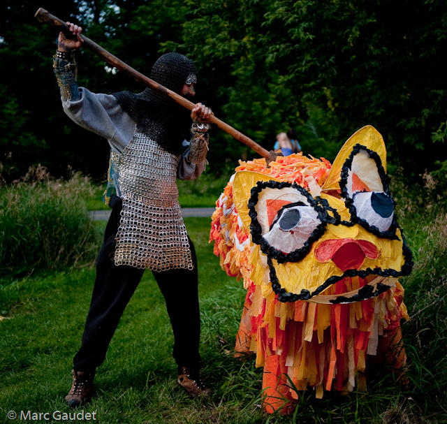 1/320 sec at f / 2.8