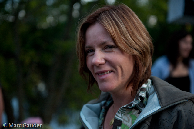 1/320 sec at f / 2.8