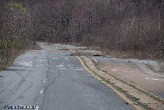 1/400 sec at f / 8.0