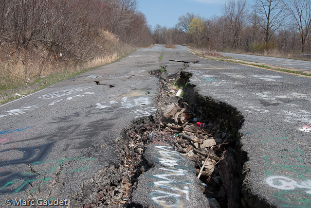 1/400 sec at f / 8.0