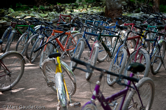 1/400 sec at f / 2.8