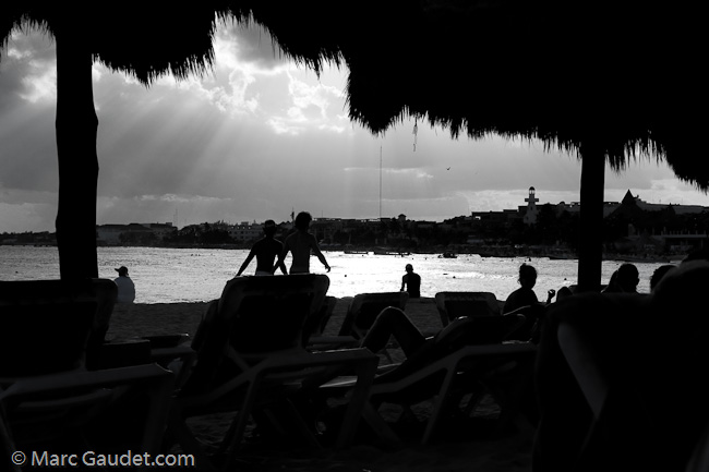 1/1600 sec at f / 16