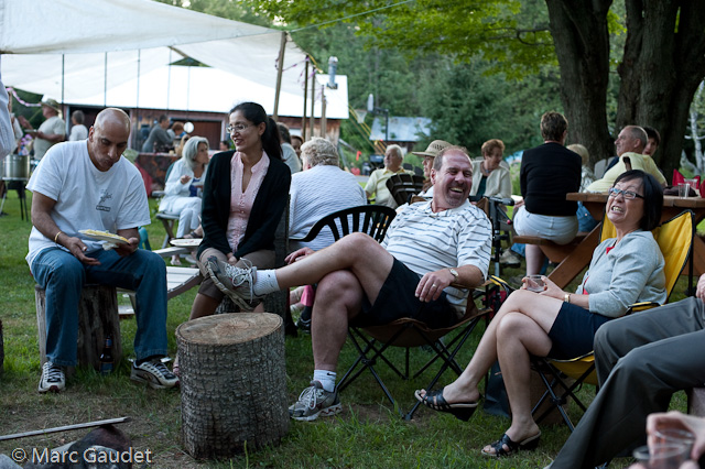 1/320 sec at f / 4.5