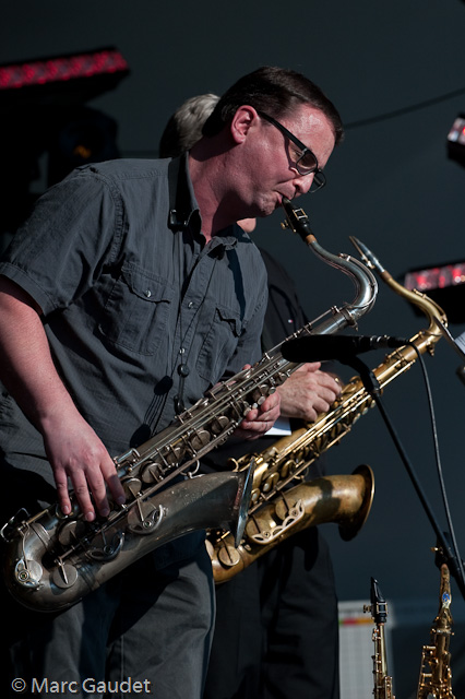 1/5000 sec at f / 6.3