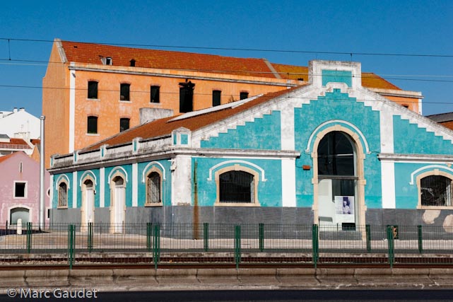 1/8000 sec at f / 9.0