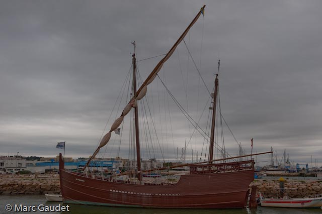 1/1000 sec at f / 8.0