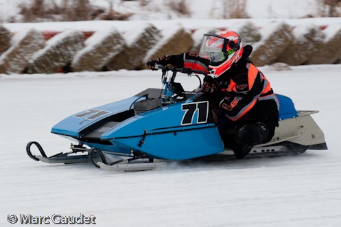 1/640 sec at f / 7.1