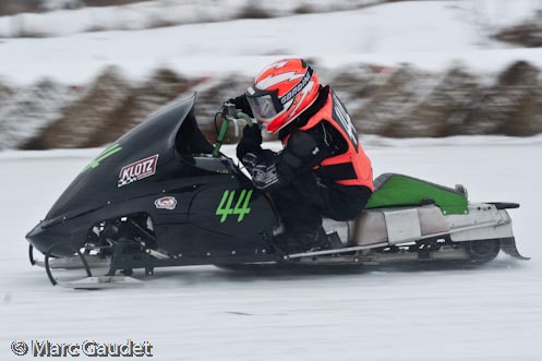 1/250 sec at f / 8.0