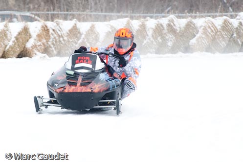 1/320 sec at f / 8.0