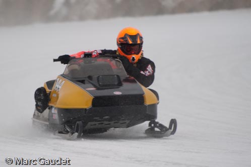 1/500 sec at f / 4.8