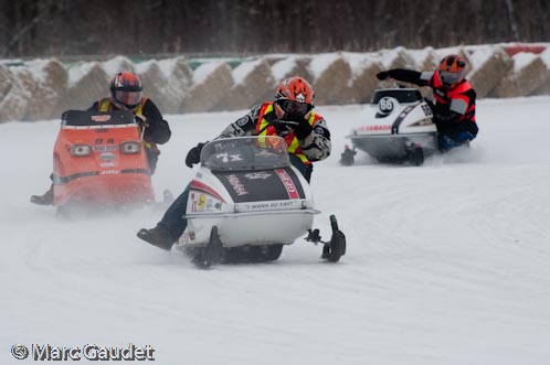 1/1000 sec at f / 4.8