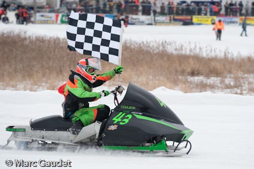 1/1000 sec at f / 4.8