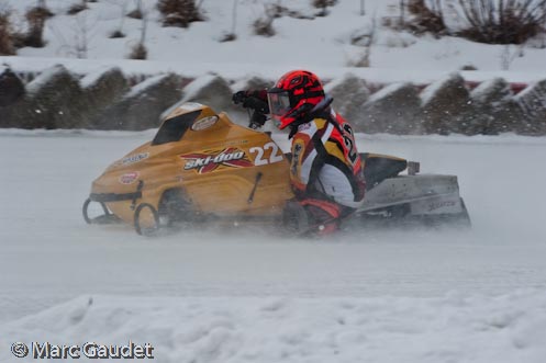 1/640 sec at f / 9.0