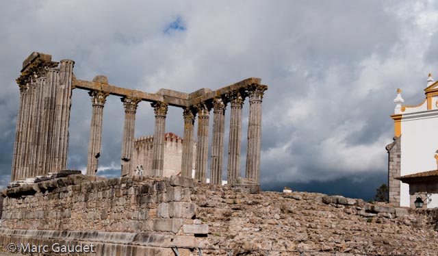 1/1000 sec at f / 8.0