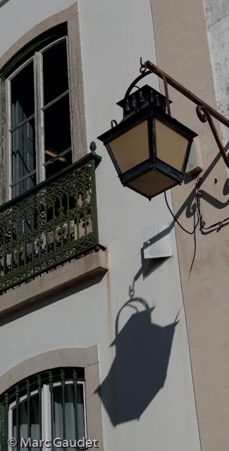 1/4000 sec at f / 7.1