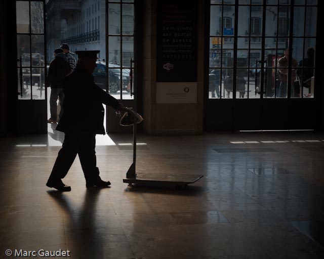 1/320 sec at f / 7.1