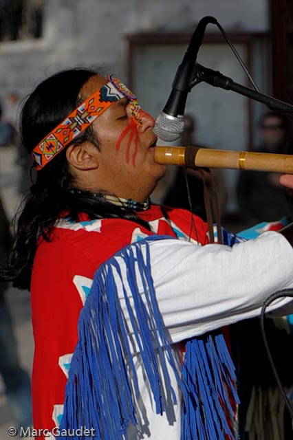 1/4000 sec at f / 2.8