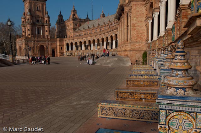 1/2000 sec at f / 6.3