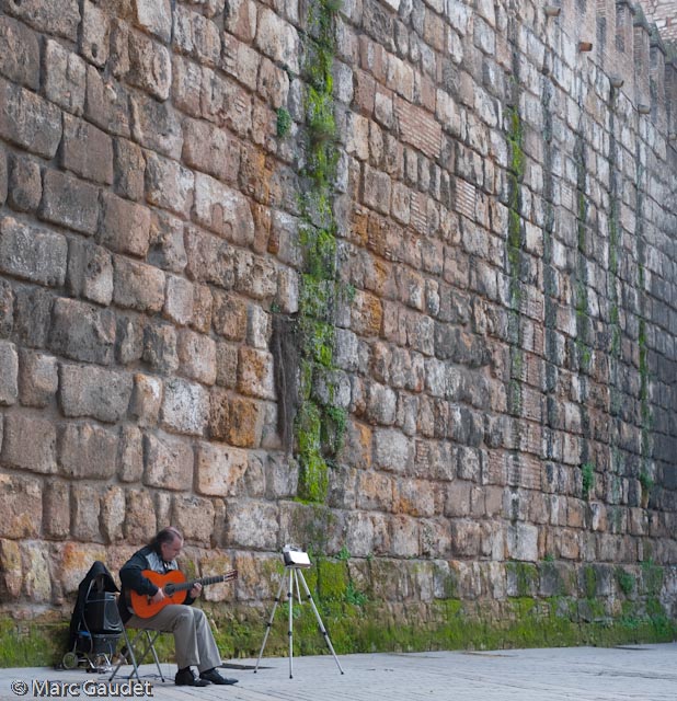 1/250 sec at f / 4.5